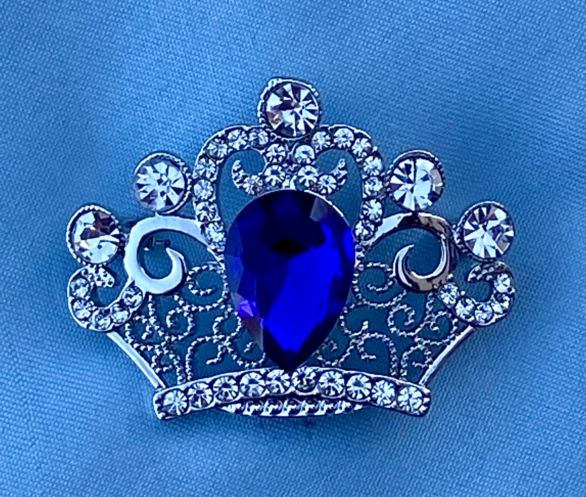 Rhinestone Silver Crown Brooch Pin